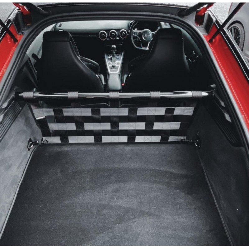 Clubsport Komplettset - Strebe mit Netz und Teppich für Audi TT / TTS / TTRS 8S